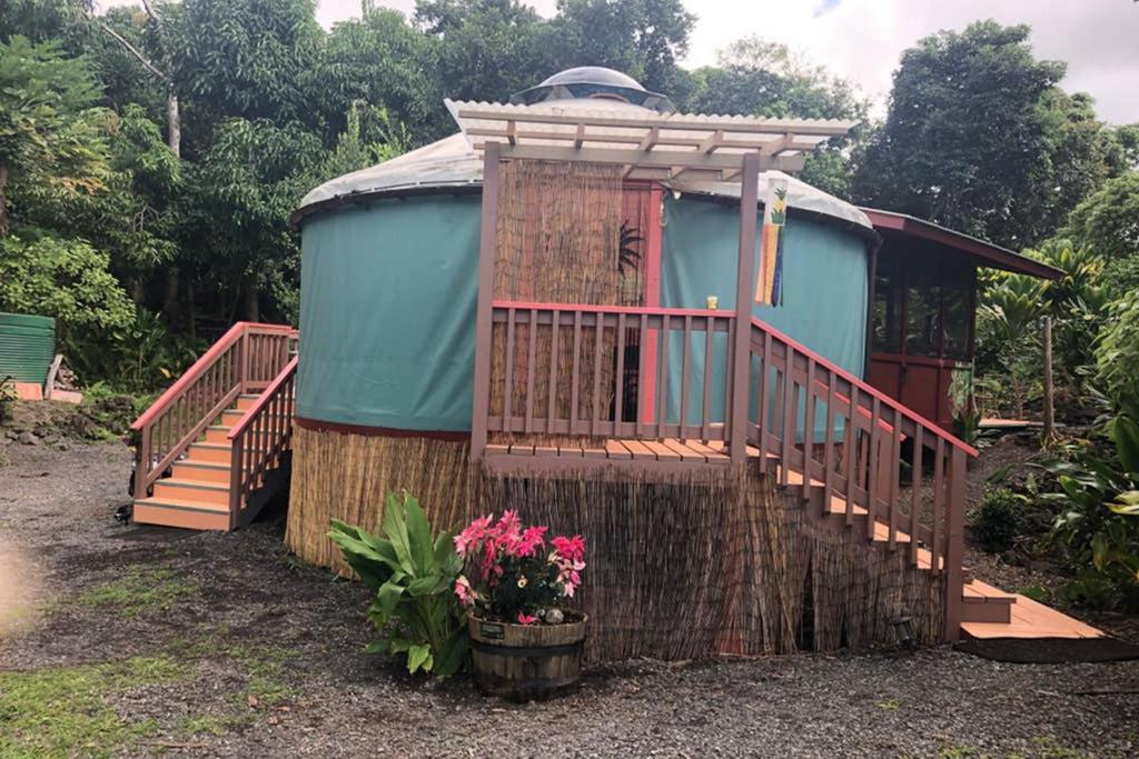 Magical Hawaiian Jungle Yurt Villa Captain Cook Exterior photo