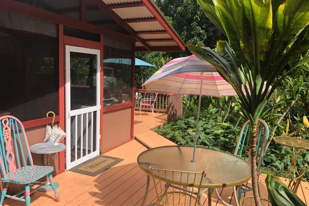 Magical Hawaiian Jungle Yurt Villa Captain Cook Exterior photo